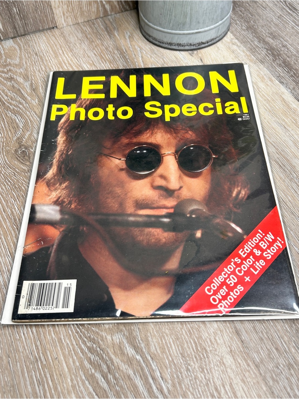 John Lennon Photo Special Collector’s Edition • 1981 • Music Memorabilia •
